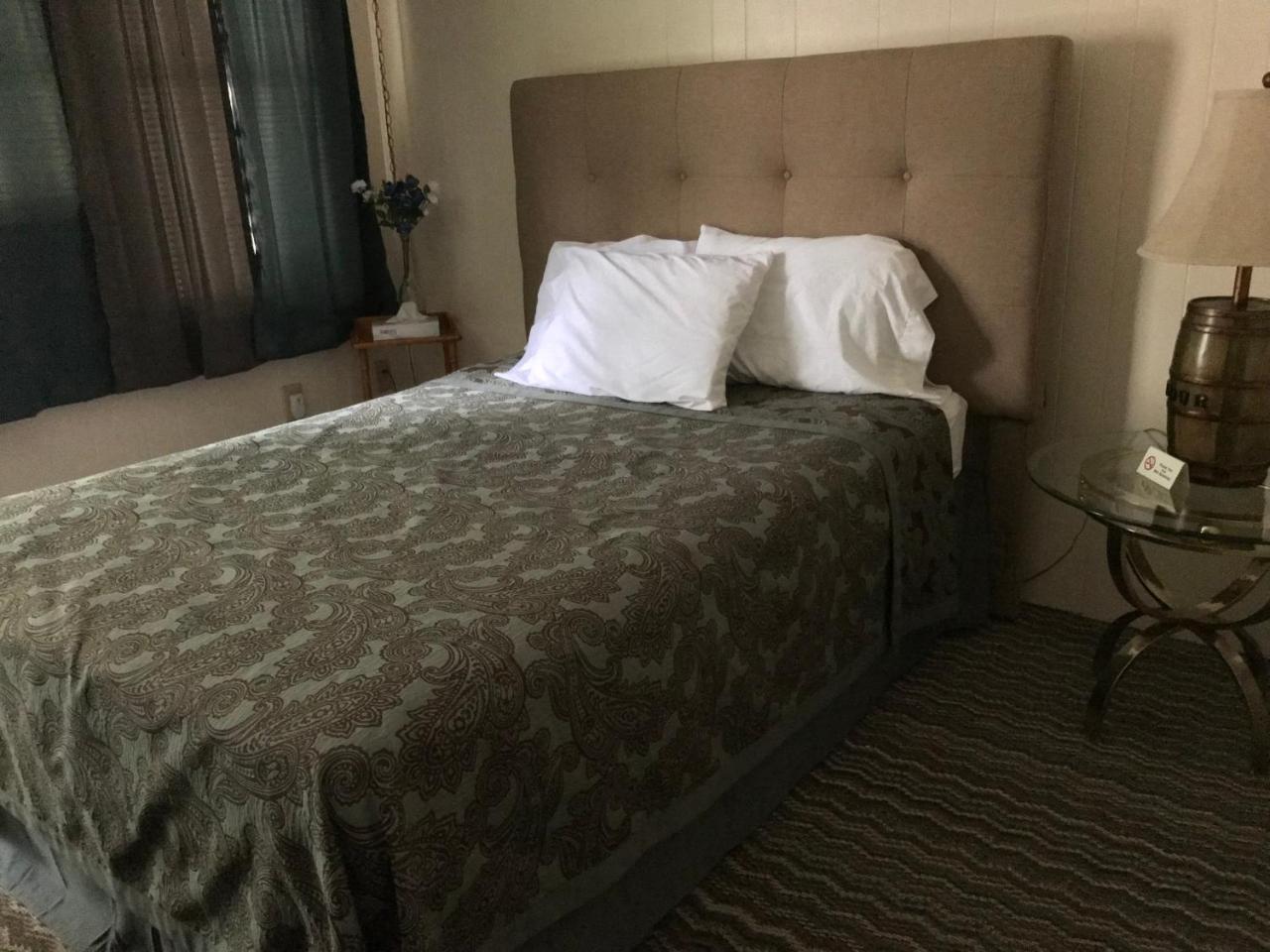 Holiday House Motel Hillsdale 외부 사진